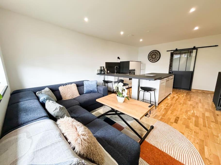 Appartement Cote Jardin - Centre Alençon Esterno foto